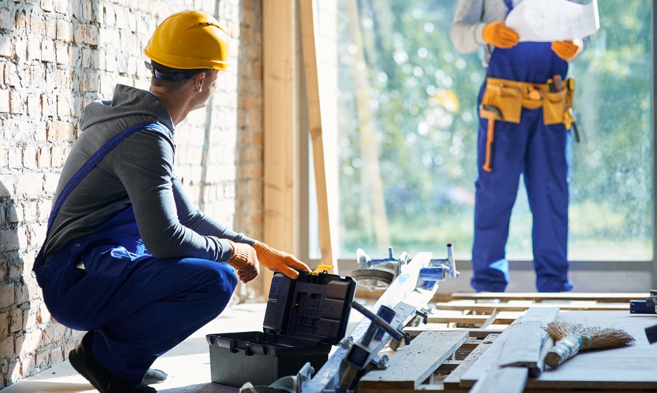 Tungar Construction professional at work